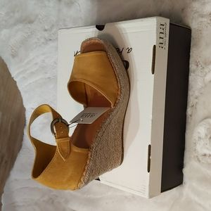 Xlya wedge sandals